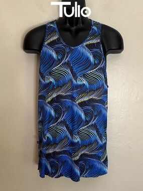 Tulio Tank Top Medium Gently worn 100% polyamide 19" armpit to armpit